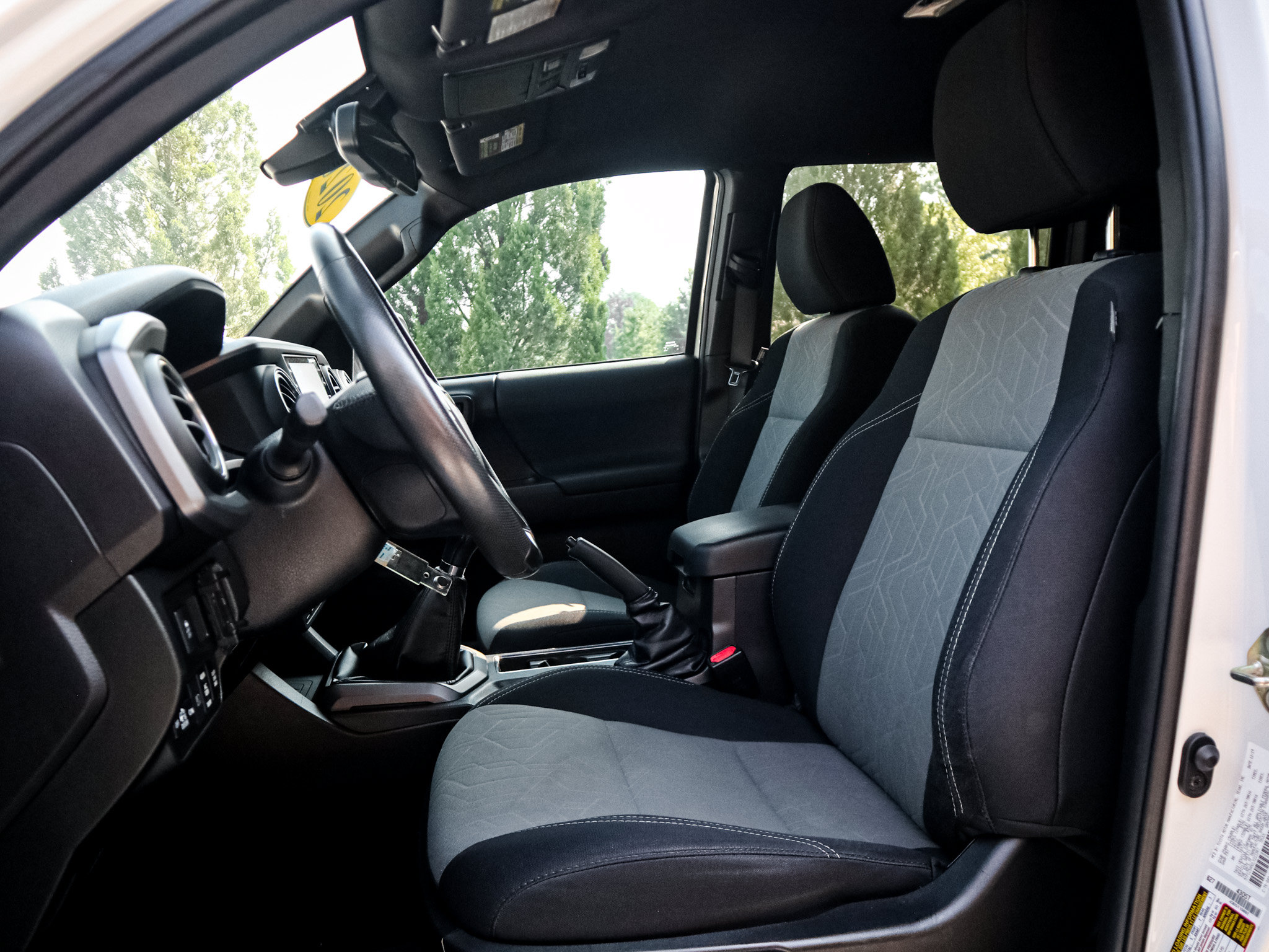 Used 2020 Toyota Tacoma TRD Off-Road AWD/4WD image 17