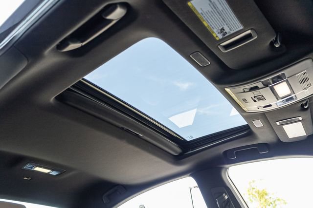 Used 2025 Lexus ES 350 w/ Accessory Package (Z2) FWD image 13