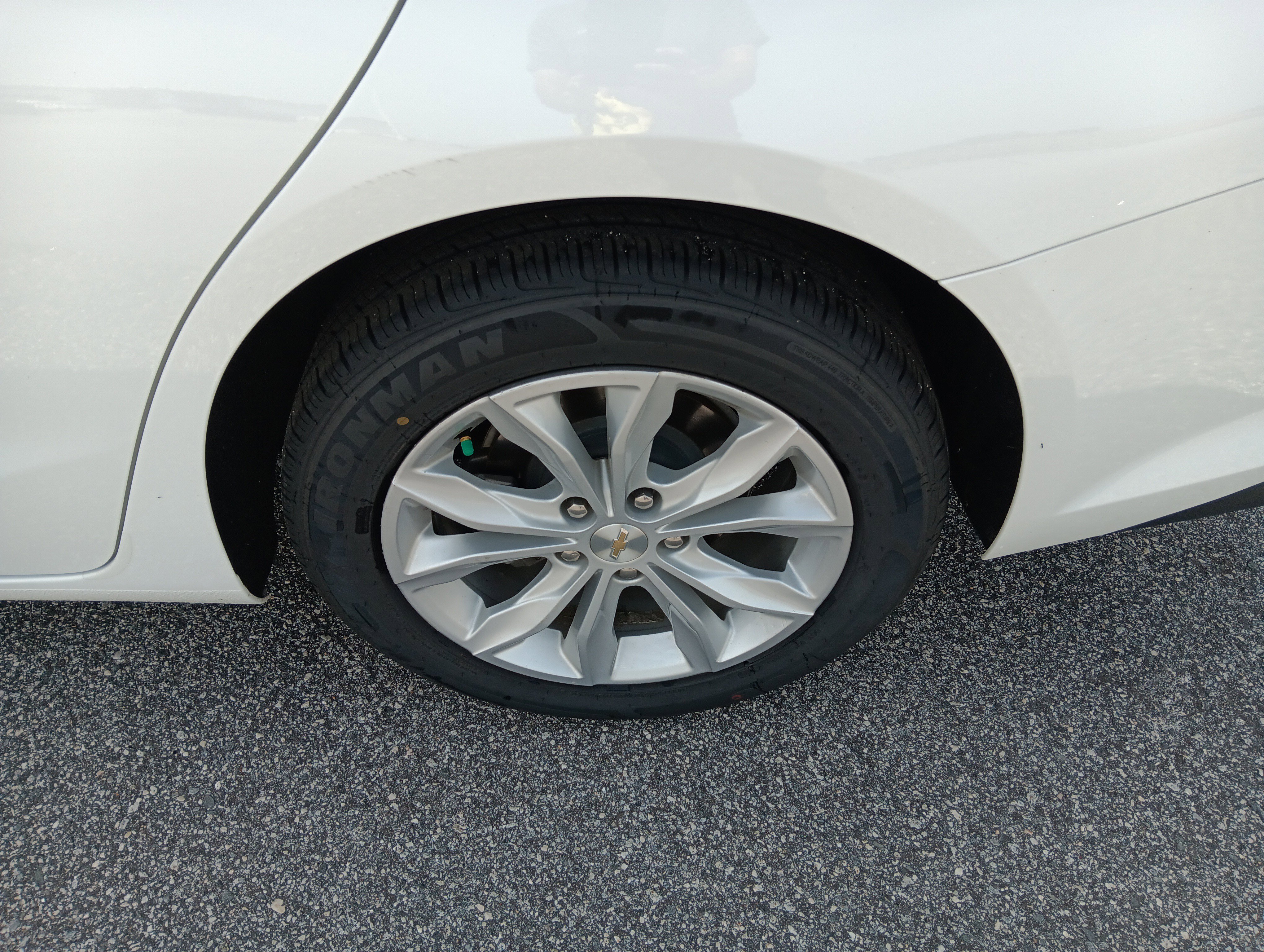 Used 2024 Chevrolet Malibu LT FWD image 4