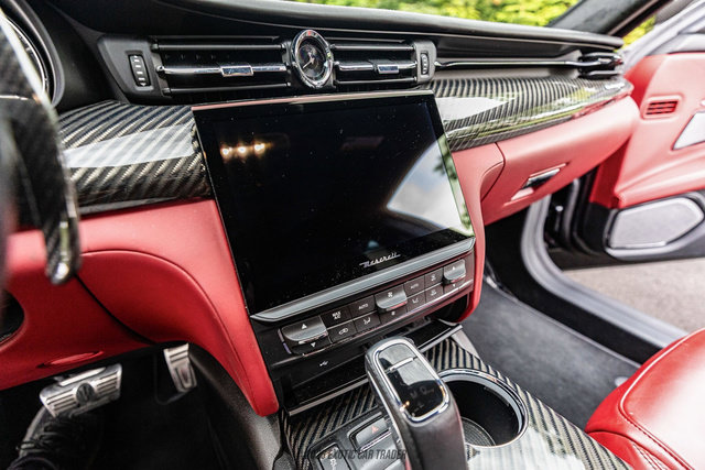 Used 2022 Maserati Quattroporte Trofeo RWD image 44
