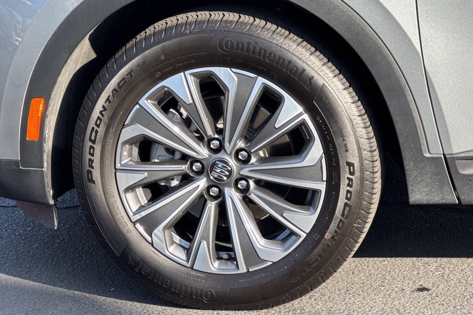 Certified 2025 Buick Envision Preferred image 33