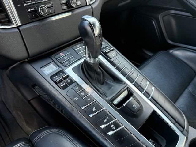 Used 2015 Porsche Macan S AWD/4WD image 16