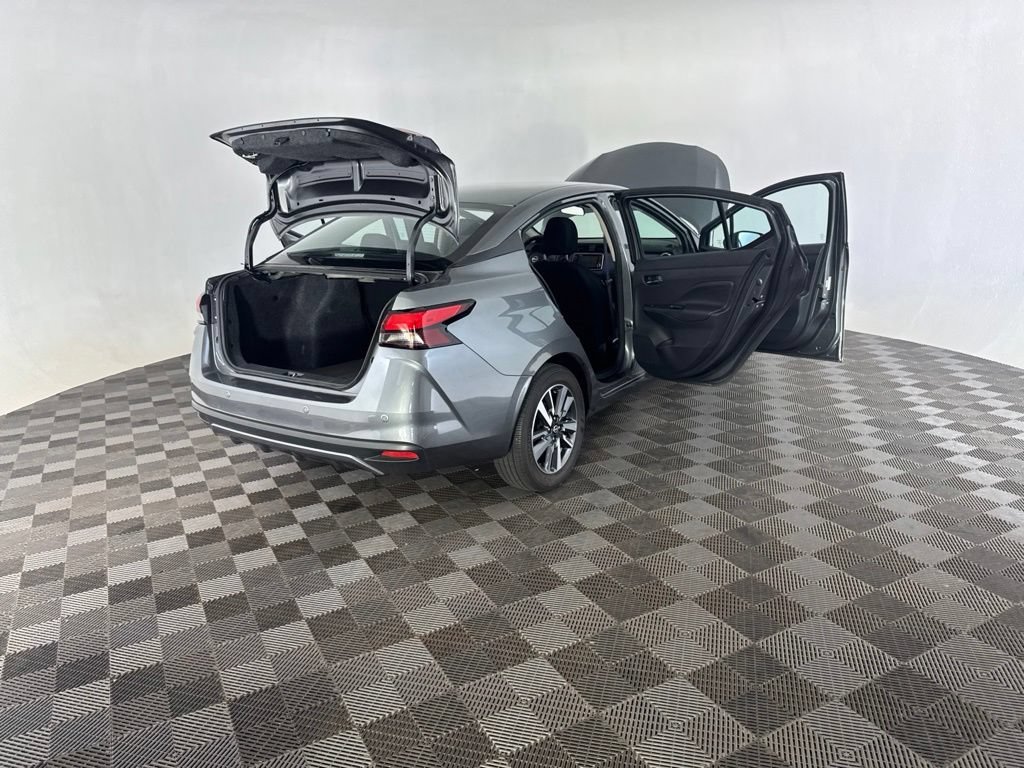 Used 2025 Nissan Versa SV FWD image 15