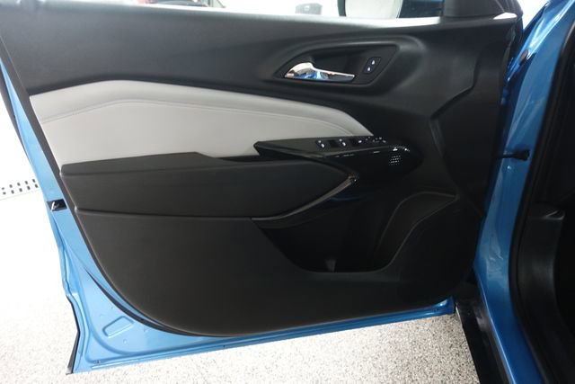 Used 2025 Chevrolet Trax LT image 9