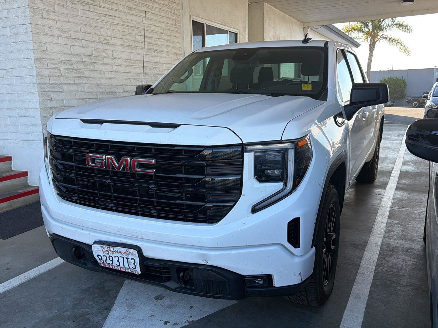 Used 2022 GMC Sierra 1500 Elevation AWD/4WD image 1