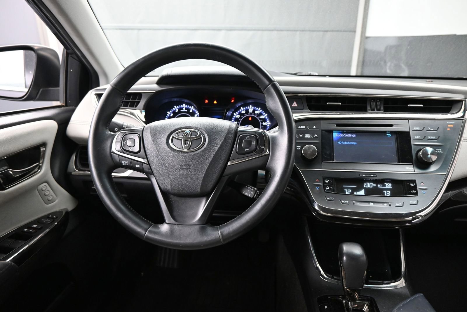 Used 2013 Toyota Avalon XLE Touring FWD image 12