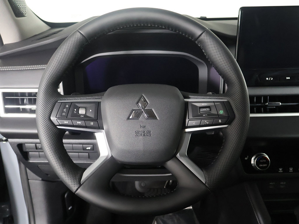 New 2026 Mitsubishi Outlander SE FWD image 38