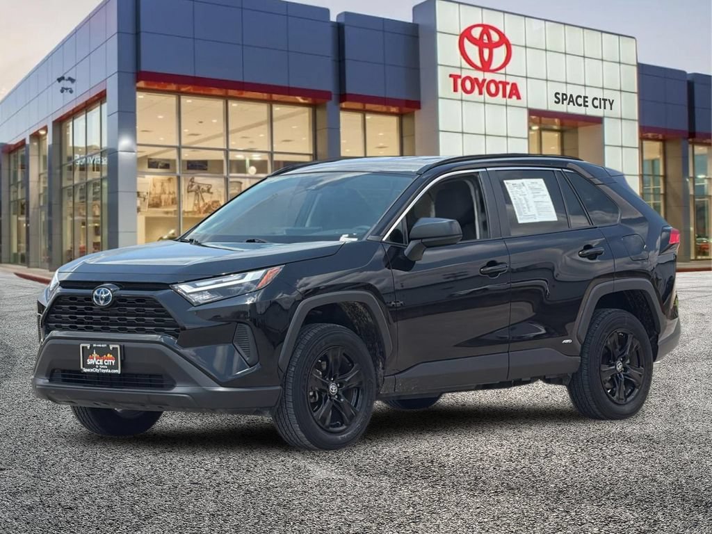 Used 2024 Toyota RAV4 LE AWD/4WD image 1