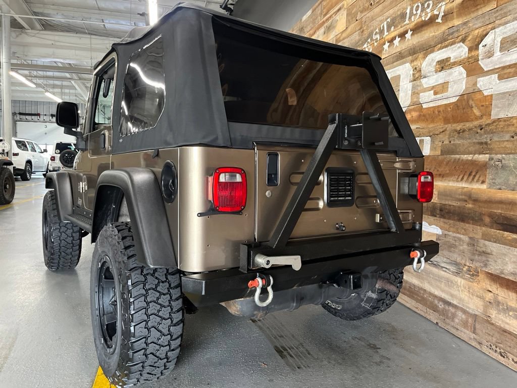 Used 2004 Jeep Wrangler Sahara w/ Dual Top Group AWD/4WD image 18