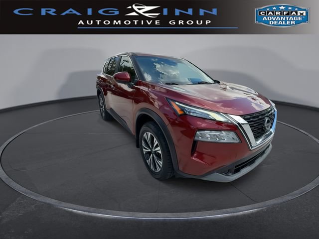 Used 2023 Nissan Rogue SV image 2