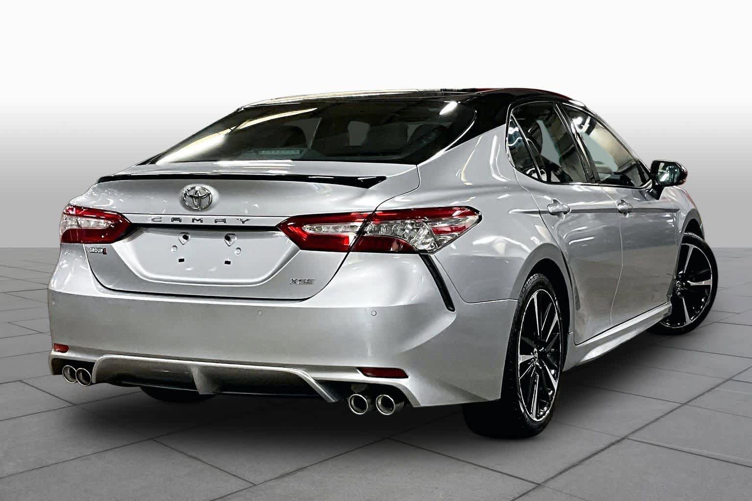 Used 2018 Toyota Camry XSE FWD image 13