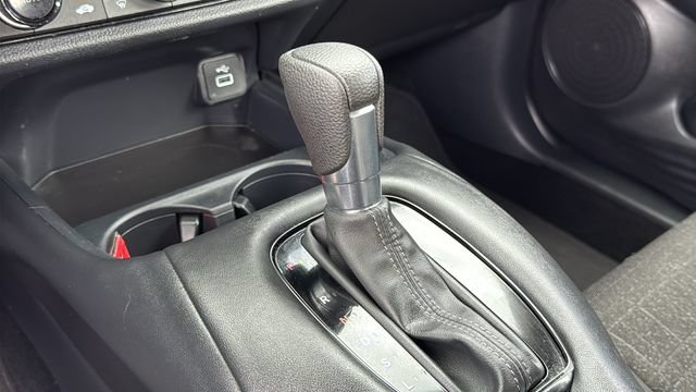Used 2024 Honda HR-V LX image 17
