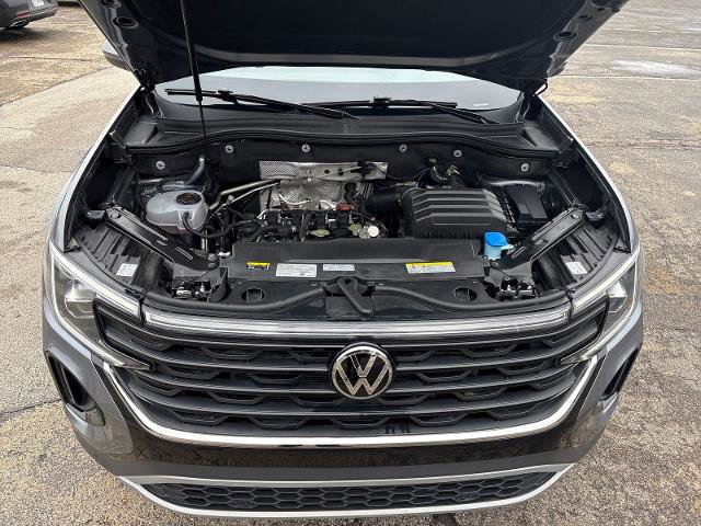 Used 2025 Volkswagen Atlas Cross Sport SE image 22