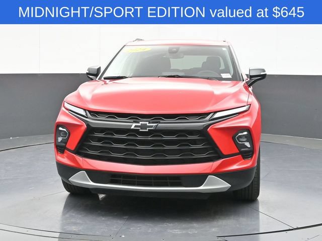 Used 2024 Chevrolet Blazer LT w/ Midnight/Sport Edition FWD image 2