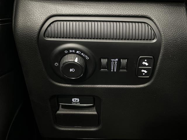 Used 2023 Jeep Wagoneer Series II w/ Premium Group I image 26