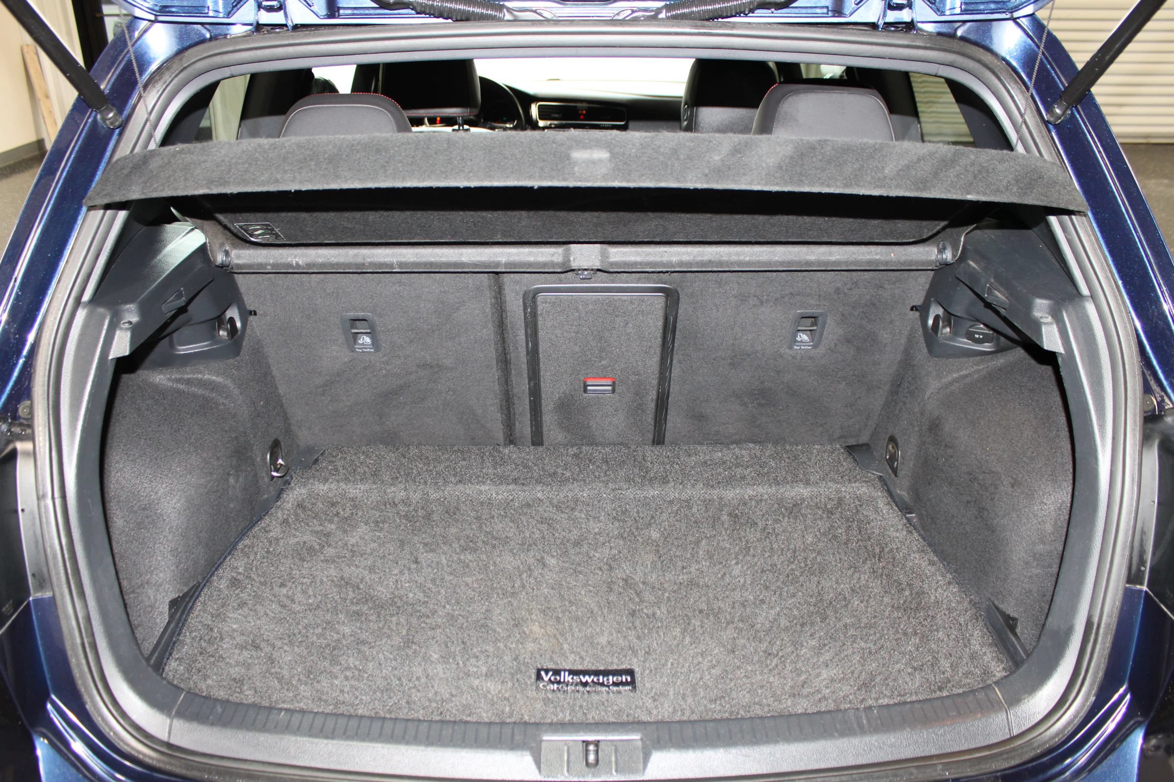 Used 2015 Volkswagen GTI SE FWD image 32