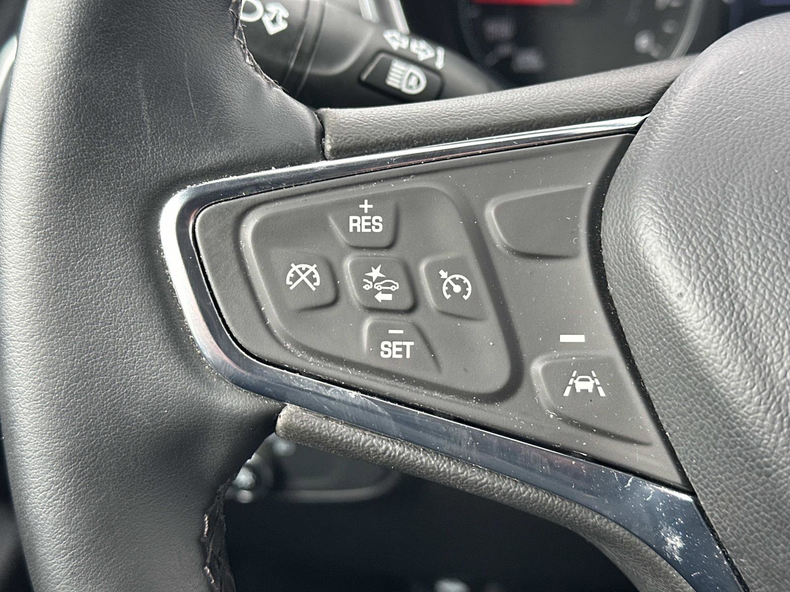 Certified 2024 Chevrolet Equinox LT w/ LPO, Floor Liner Package image 21