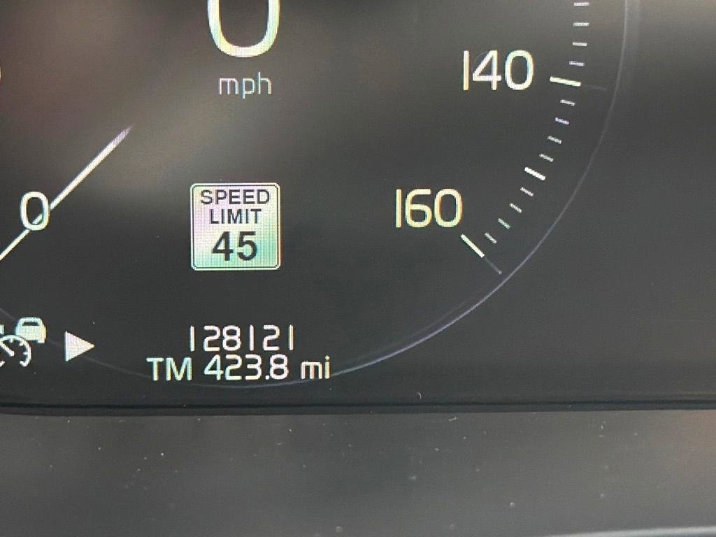 Used 2019 Volvo XC60 T6 Inscription w/ Protection Package AWD/4WD image 19