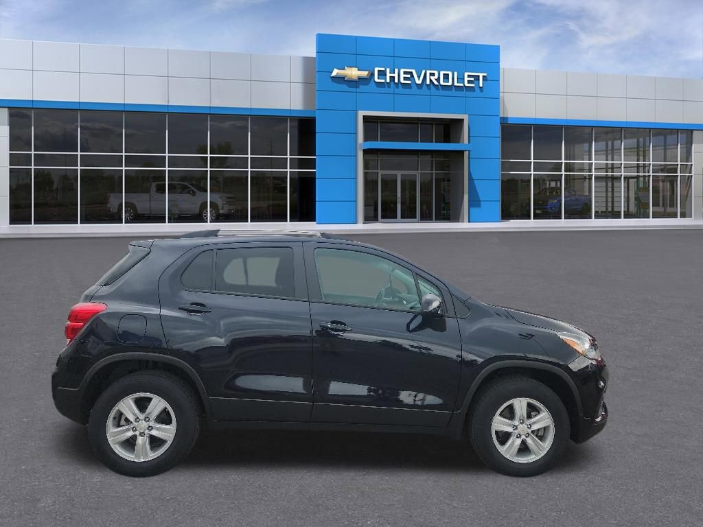 Used 2022 Chevrolet Trax LT w/ LT Convenience Package AWD/4WD image 6