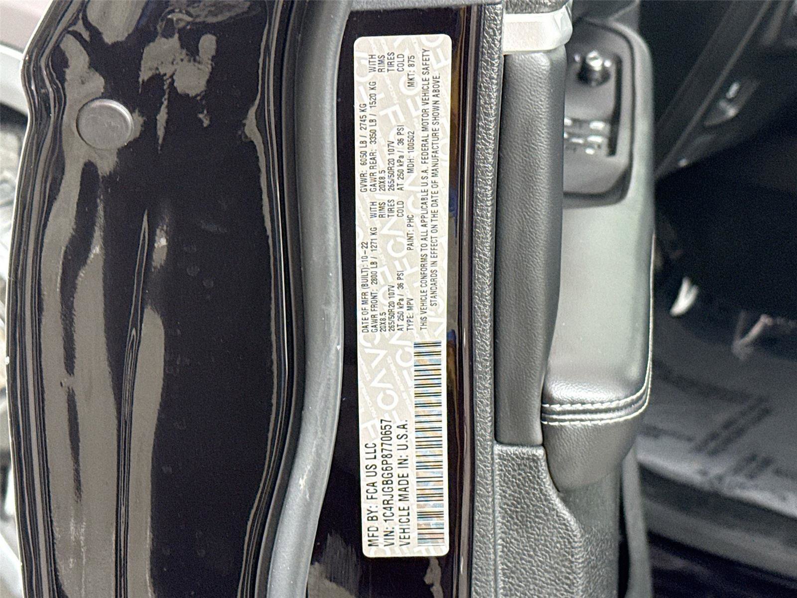 Used 2023 Jeep Grand Cherokee Limited w/ Luxury Tech Group II image 27