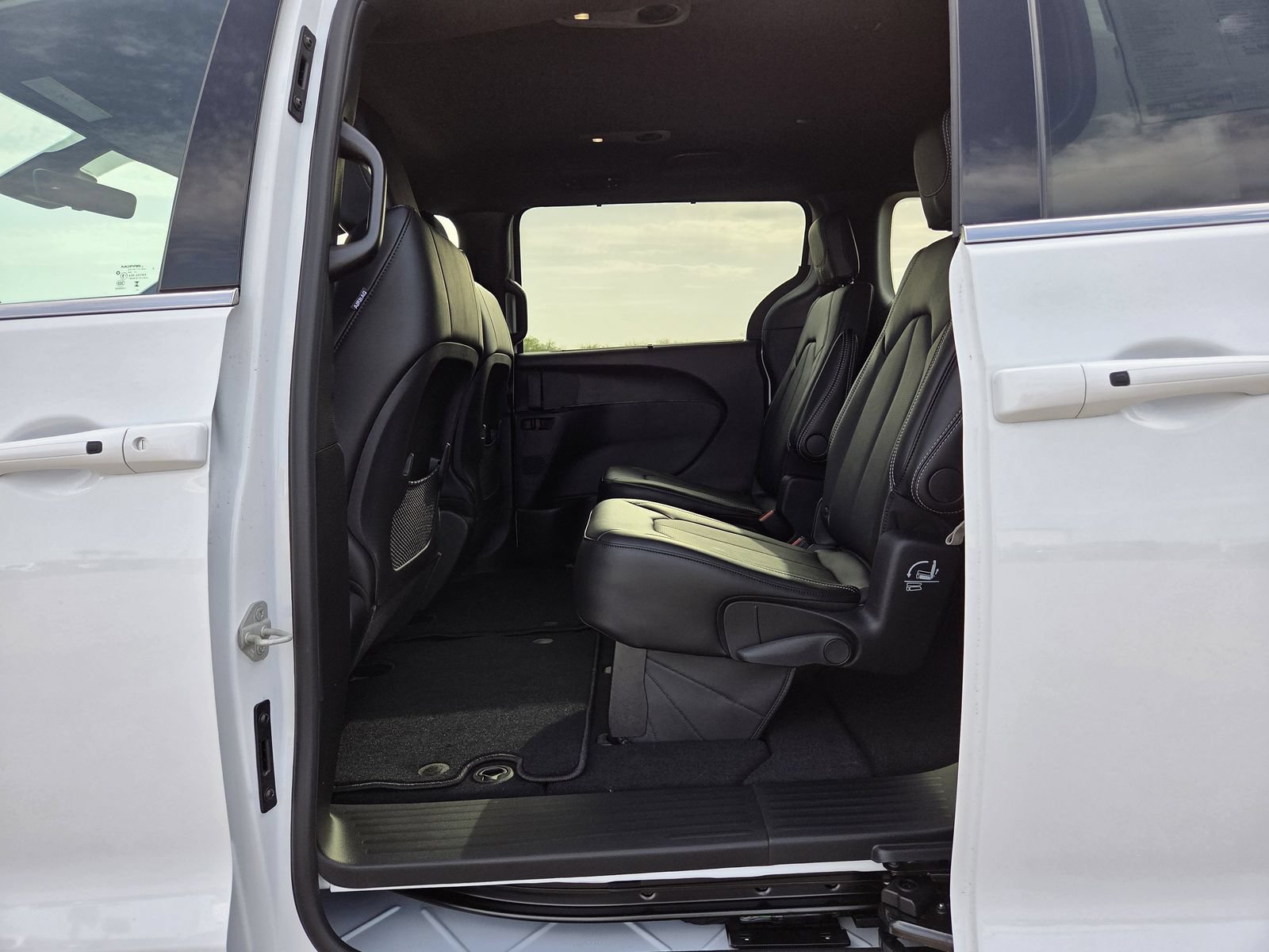 New 2026 Chrysler Voyager LX FWD image 14