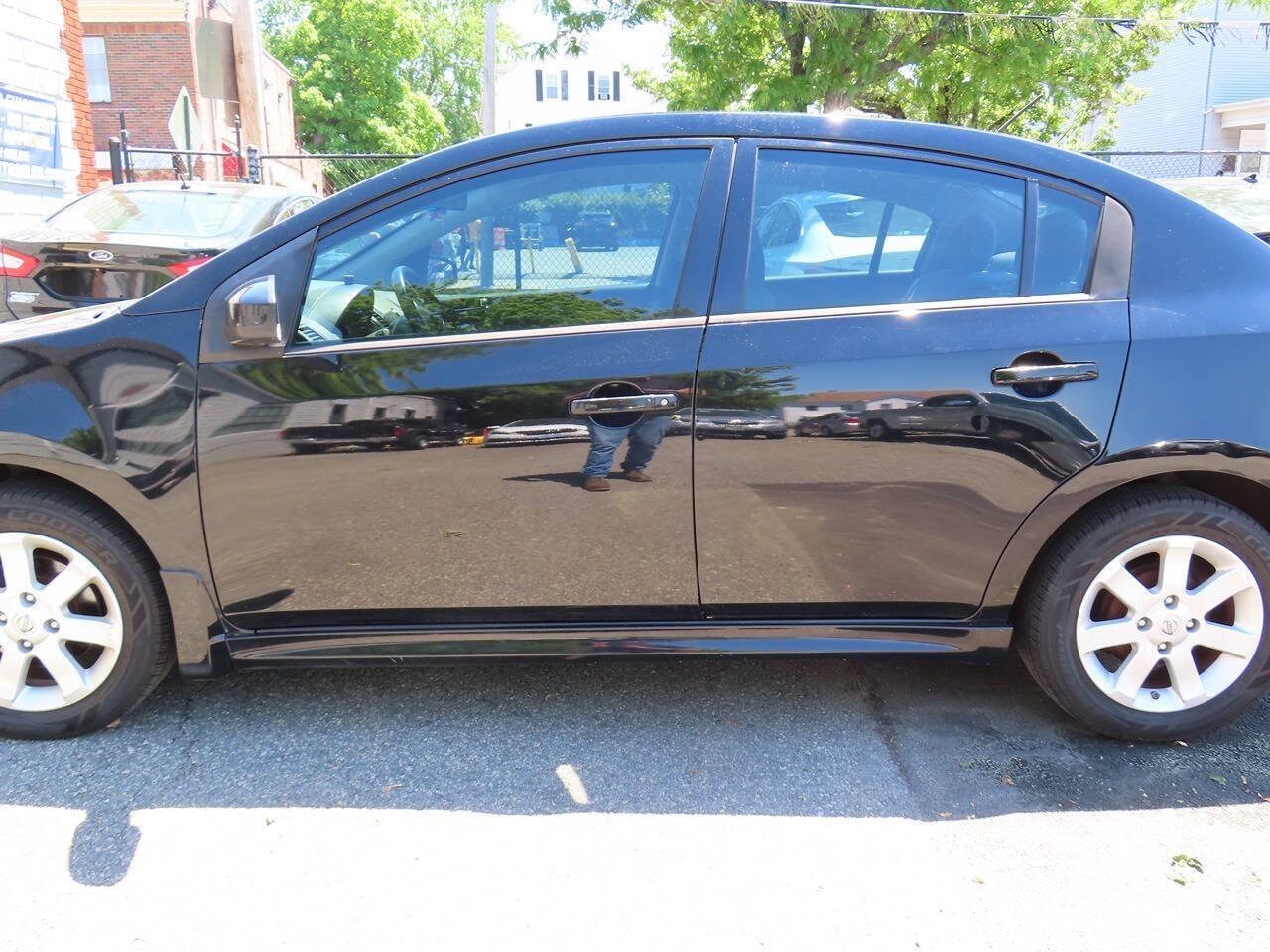 Used 2011 Nissan Sentra 2.0 SR w/ Convenience Pkg FWD image 5