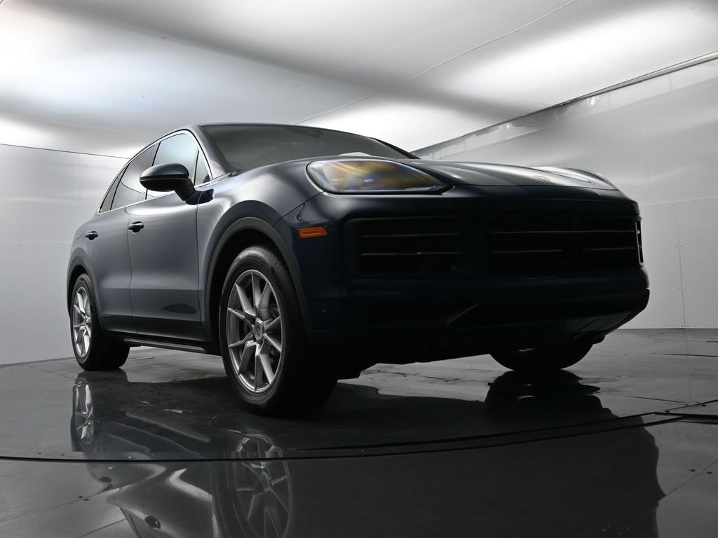 Used 2025 Porsche Cayenne S image 56