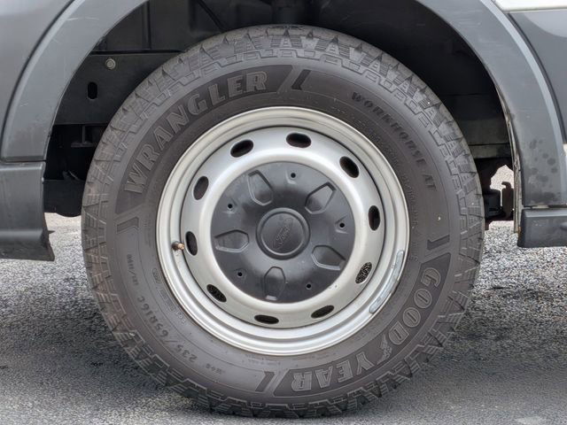 Used 2015 Ford Transit 250 148 Medium Roof w/ Interior Upgrade Package RWD image 9