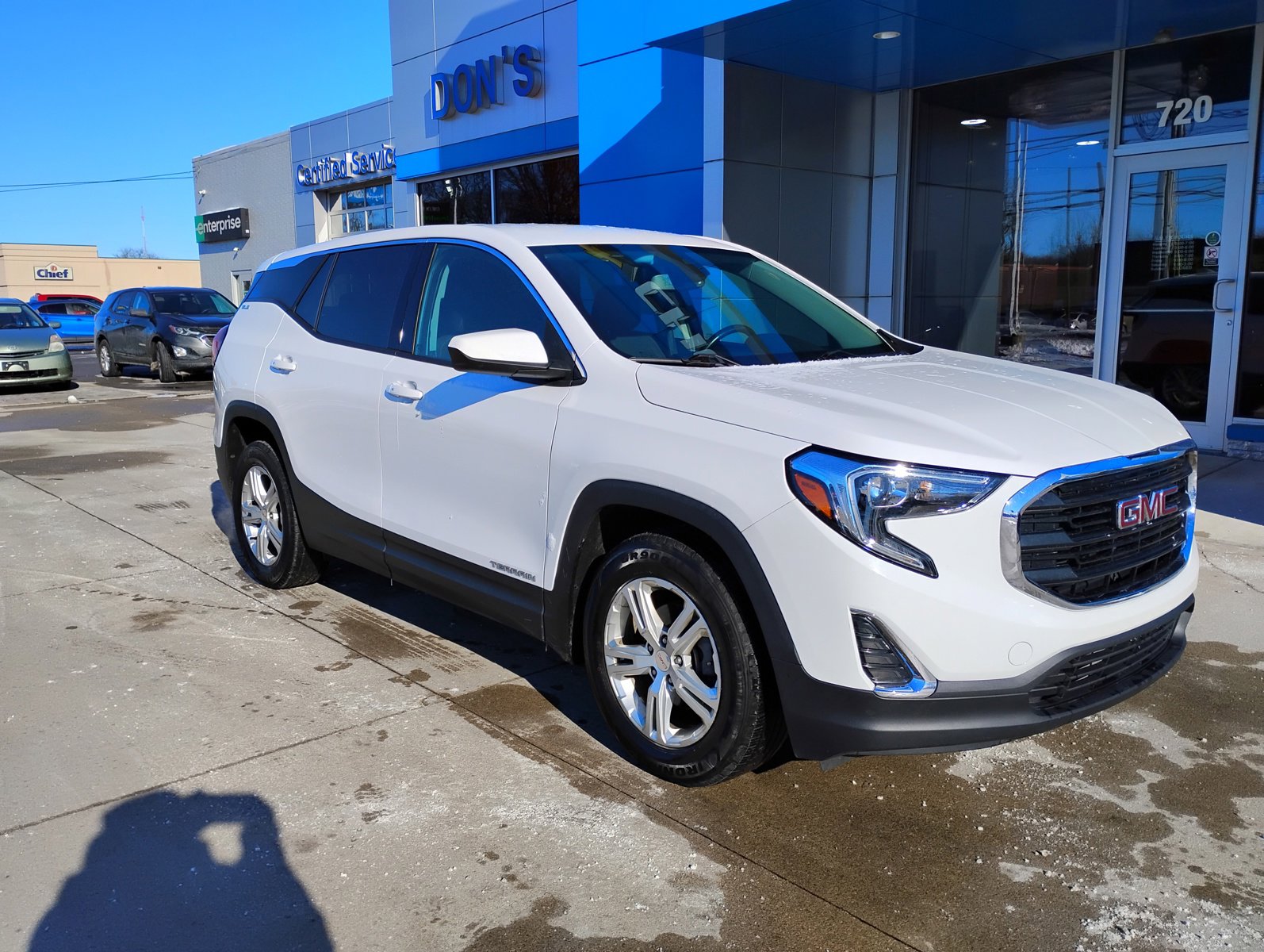 Used 2020 GMC Terrain SLE image 3