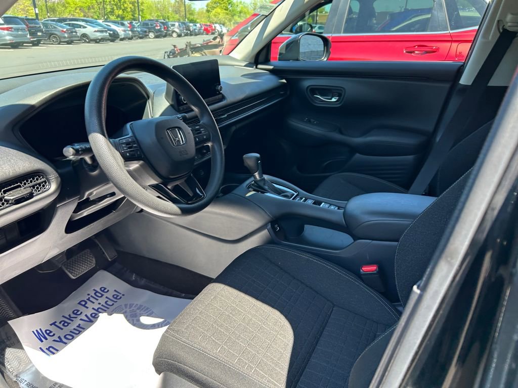Used 2023 Honda HR-V LX image 22