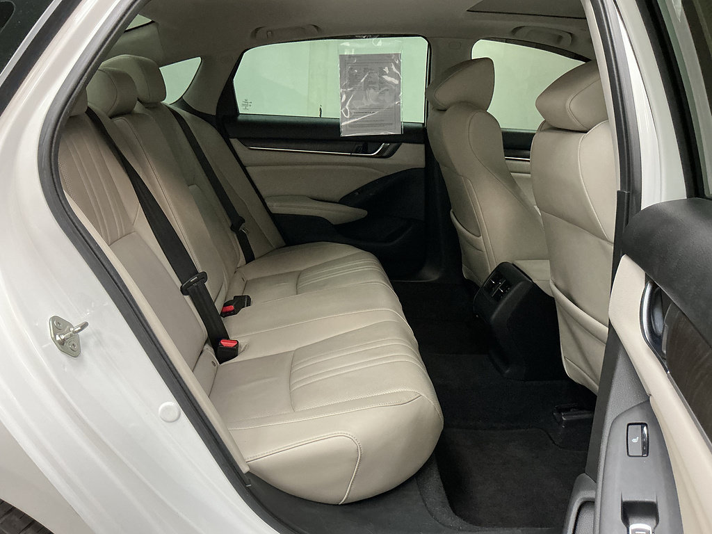 Used 2019 Honda Accord Touring image 22
