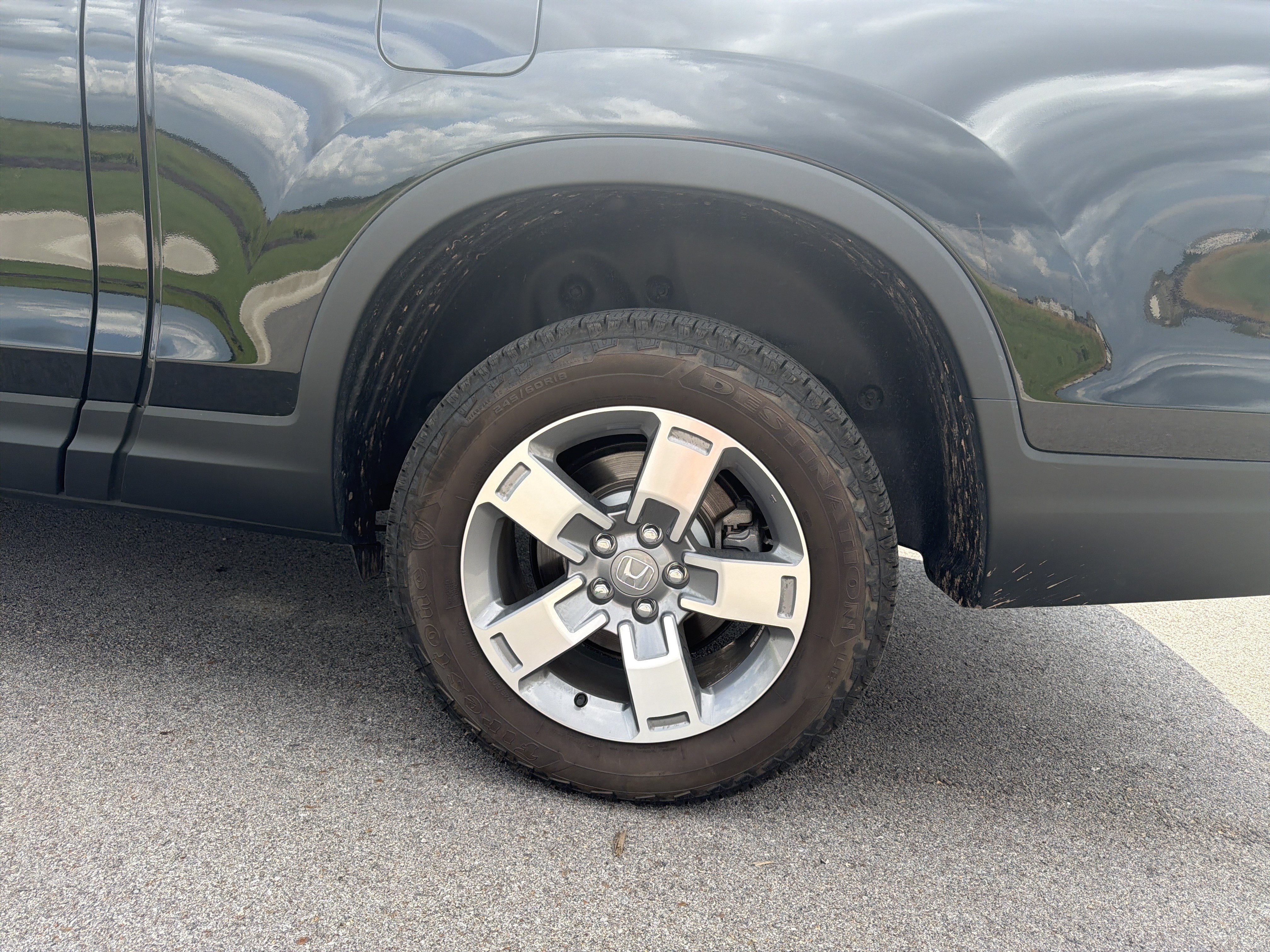 Certified 2025 Honda Ridgeline RTL image 21
