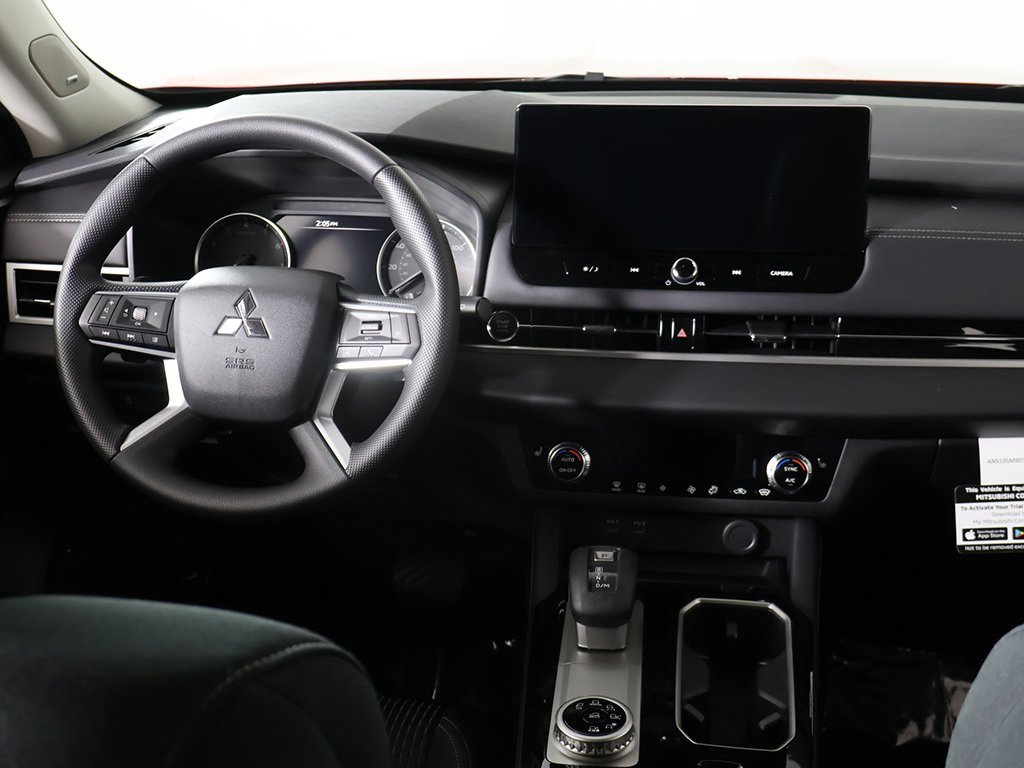 New 2026 Mitsubishi Outlander ES image 44