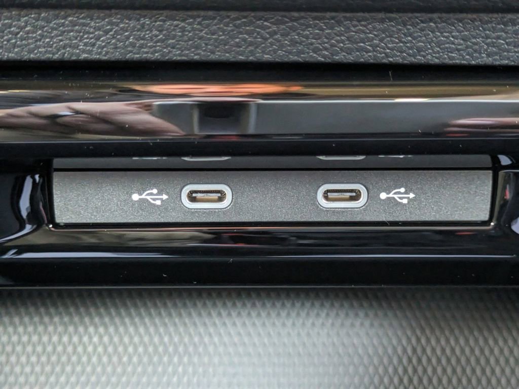 New 2024 Volkswagen GTI SE image 22