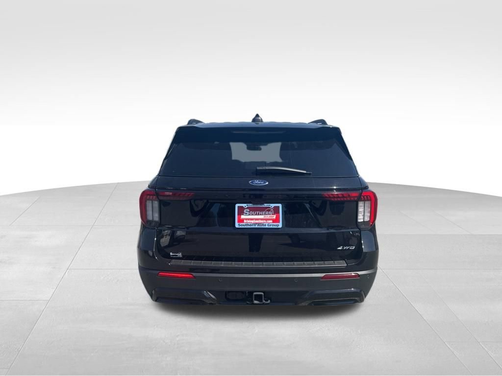Used 2025 Ford Explorer ST-Line AWD/4WD image 4