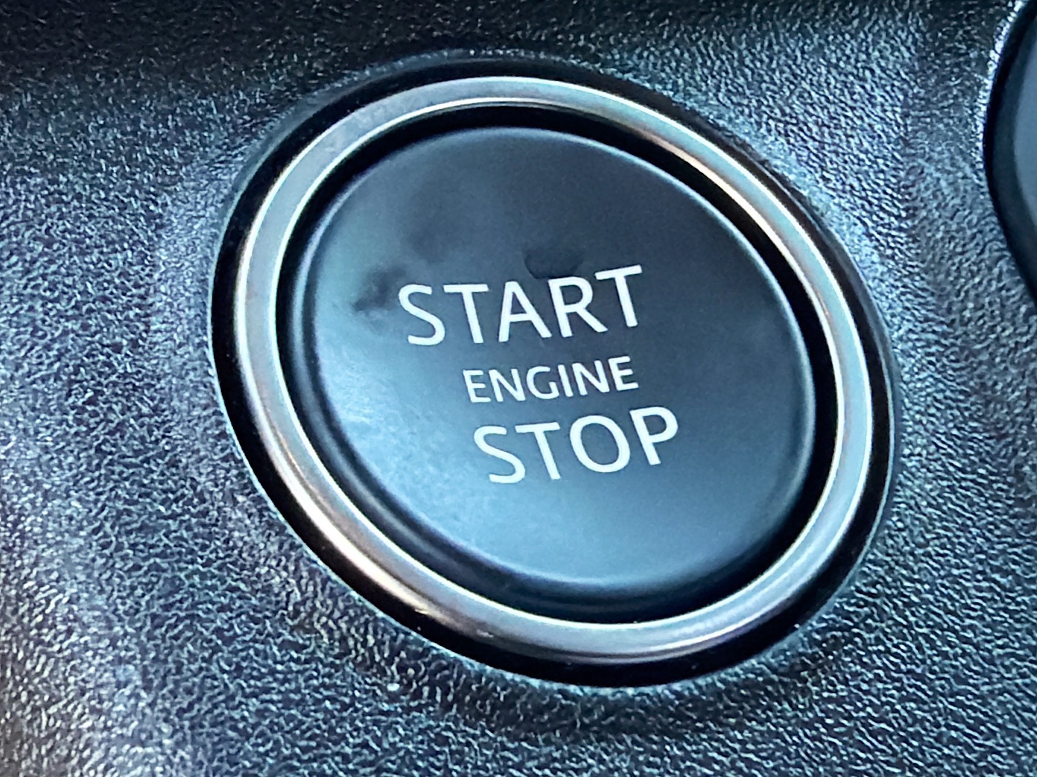Certified 2025 Land Rover Defender 110 X-Dynamic SE AWD/4WD image 35
