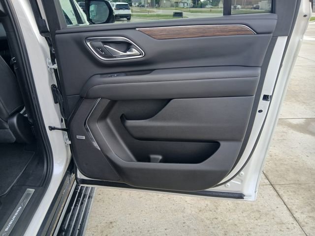 Certified 2023 Chevrolet Suburban High Country image 16