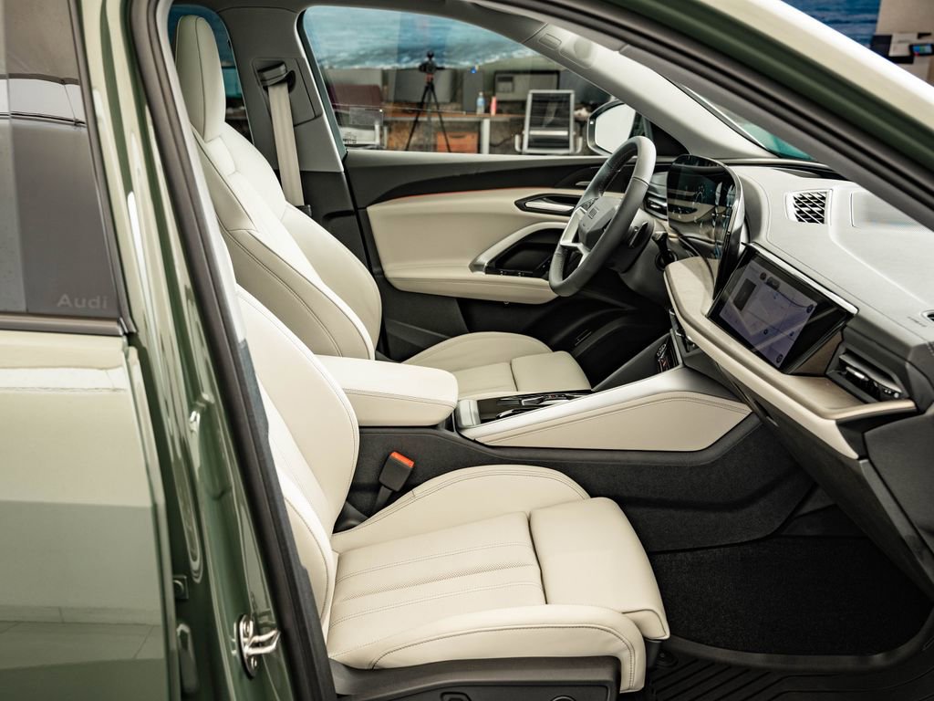 New 2026 Audi Q5 Premium Plus AWD/4WD image 25