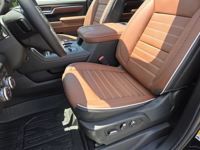 New 2026 GMC Sierra 3500 Denali Ultimate w/ LPO, Black Badging Package AWD/4WD image 38
