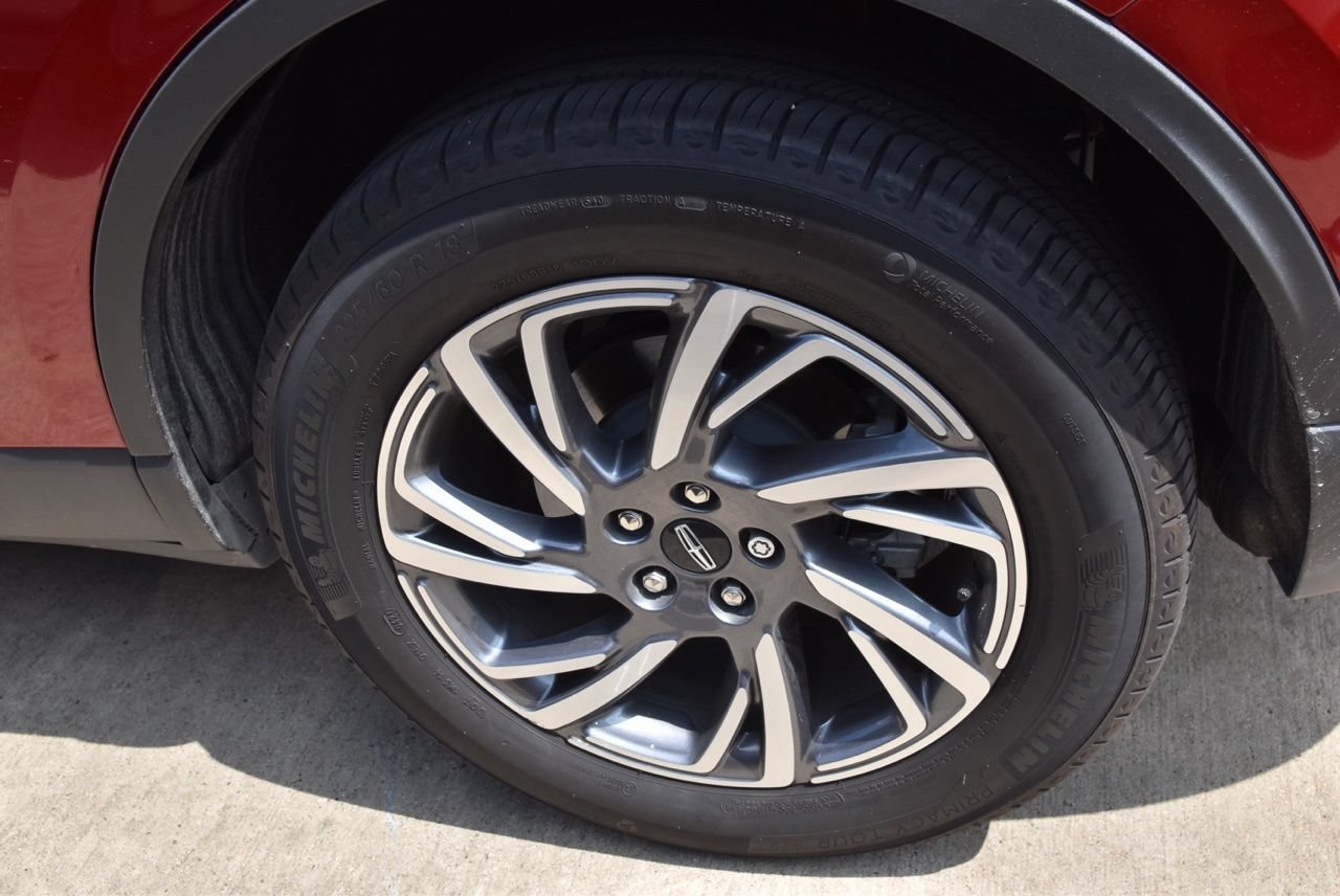 Certified 2024 Lincoln Corsair FWD w/ Equipment Group 101A image 9