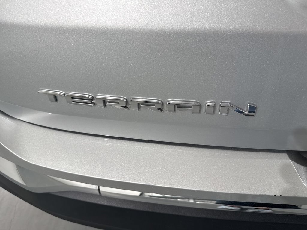 Used 2022 GMC Terrain SLT FWD image 9