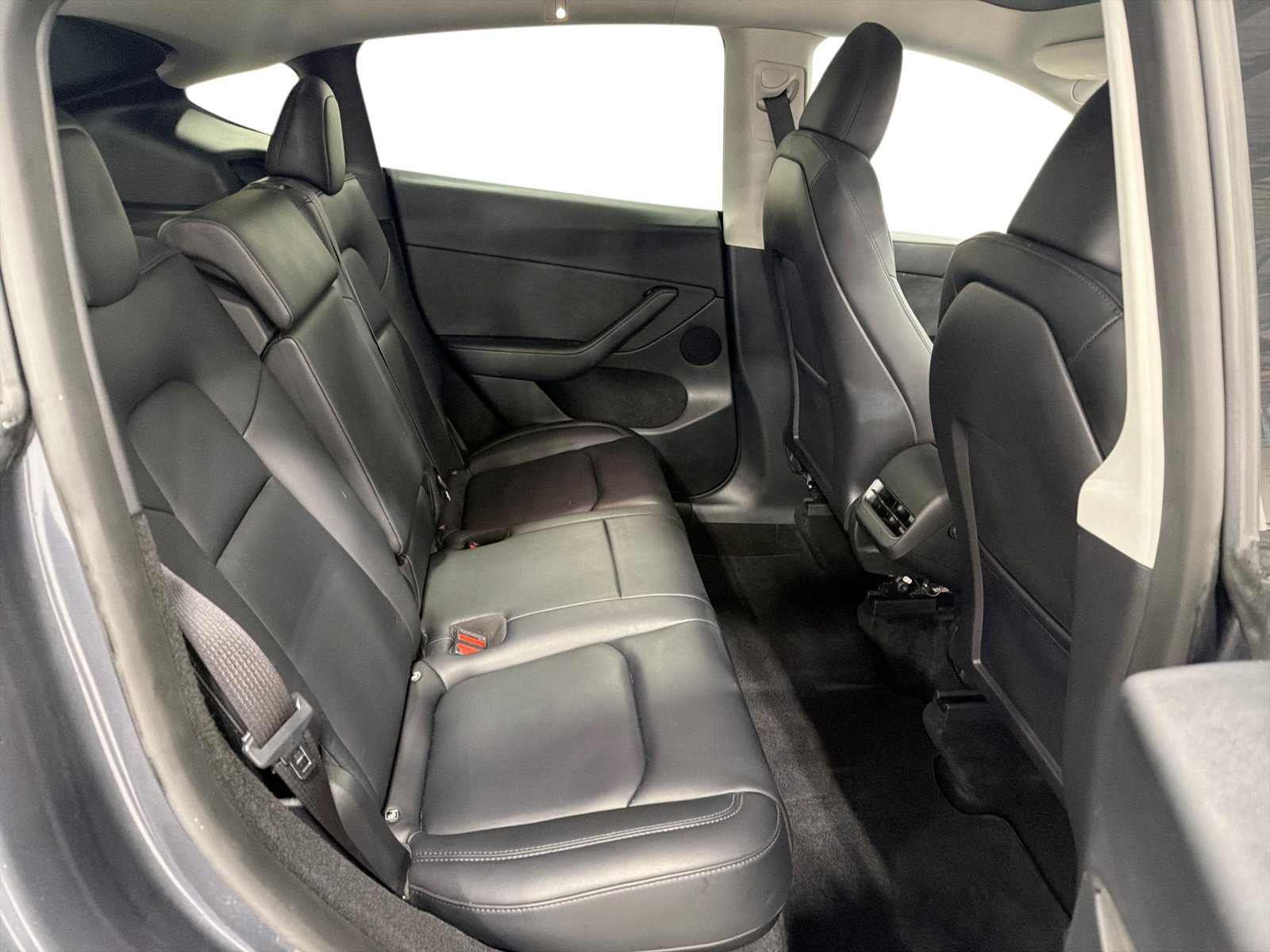 Certified 2023 Tesla Model Y Long Range AWD/4WD image 11