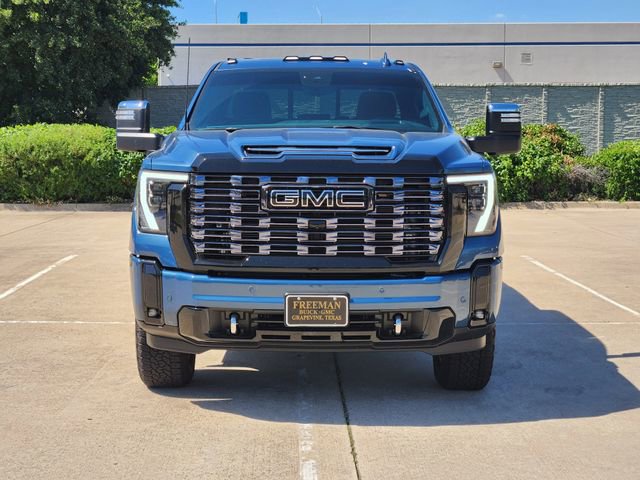 Used 2026 GMC Sierra 2500 Denali Ultimate w/ LPO, Black Badging Package AWD/4WD image 2