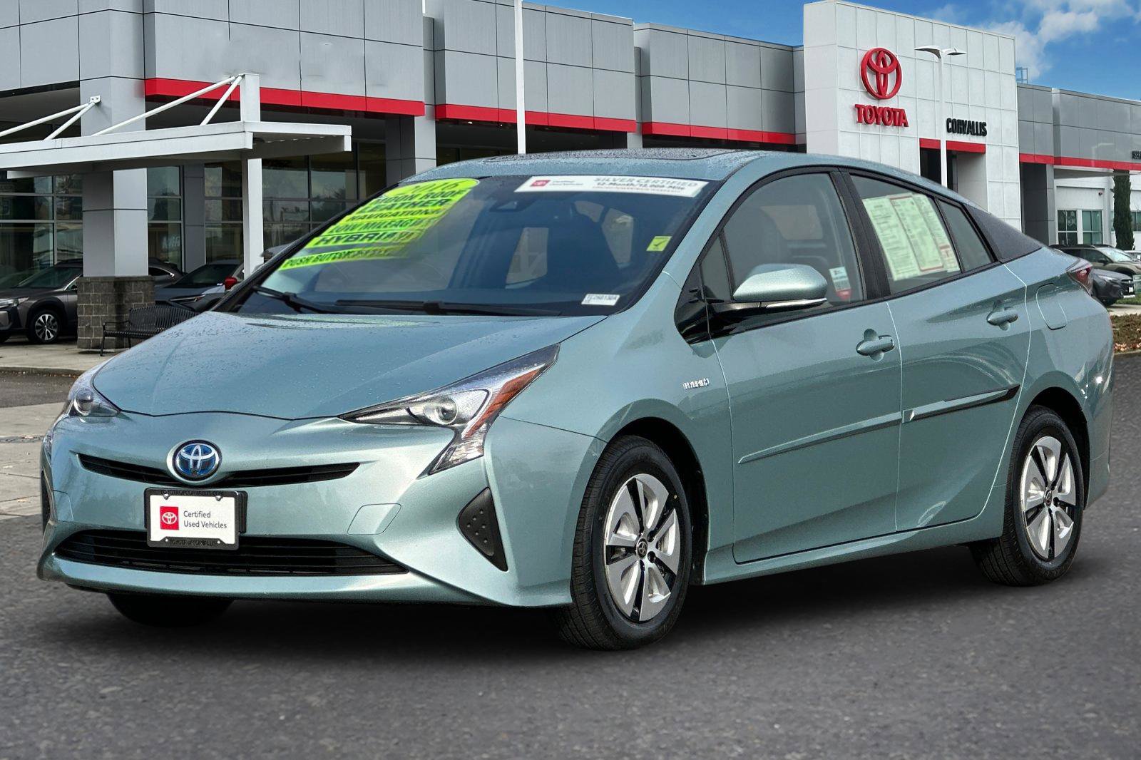 Used 2016 Toyota Prius Four image 8