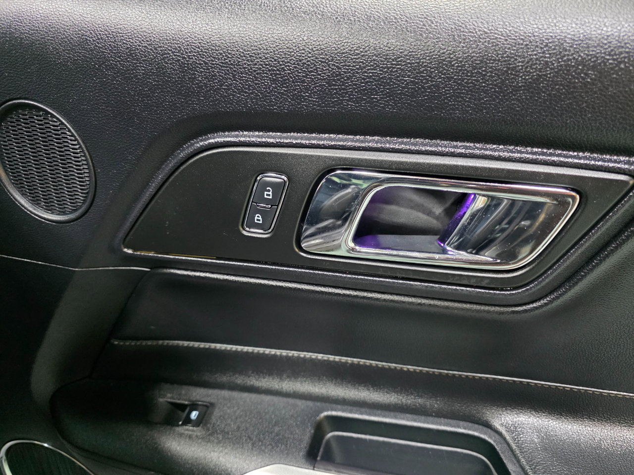 Used 2015 Ford Mustang GT Premium w/ Equipment Group 401A image 24