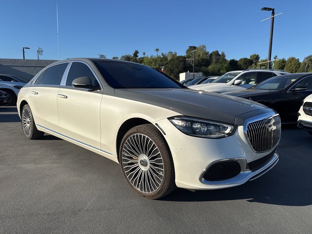 Used 2023 Mercedes-Benz Maybach S 580 4MATIC image 3