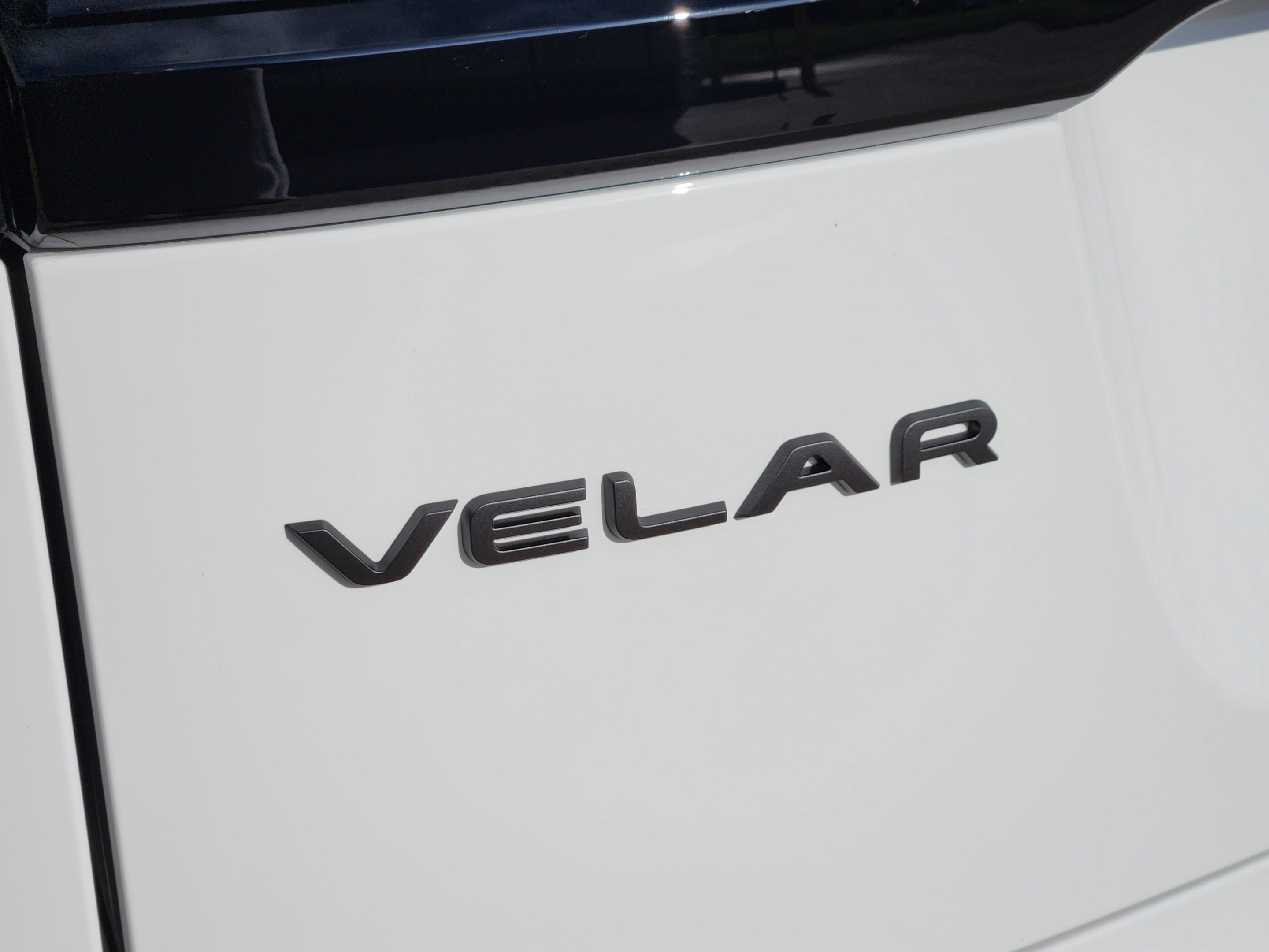 New 2026 Land Rover Range Rover Velar Belgravia AWD/4WD image 34