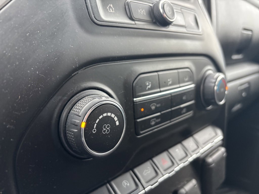 Used 2021 Chevrolet Silverado 1500 Custom image 34