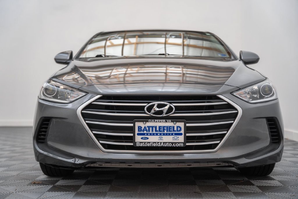 Used 2018 Hyundai Elantra SEL FWD image 2