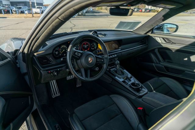 Used 2024 Porsche 911 GT3 image 29